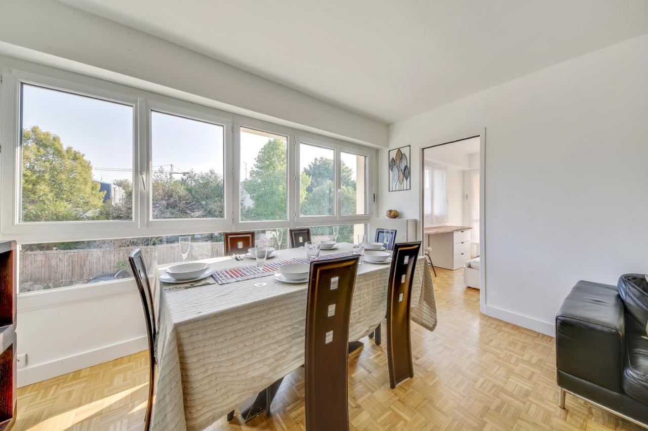 Chic Apart Versailles Castle Apartment เลอเชอส์เนย์ ภายนอก รูปภาพ